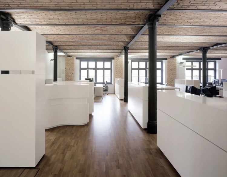 Argonauten G2 by ern+ heinzl Architekten