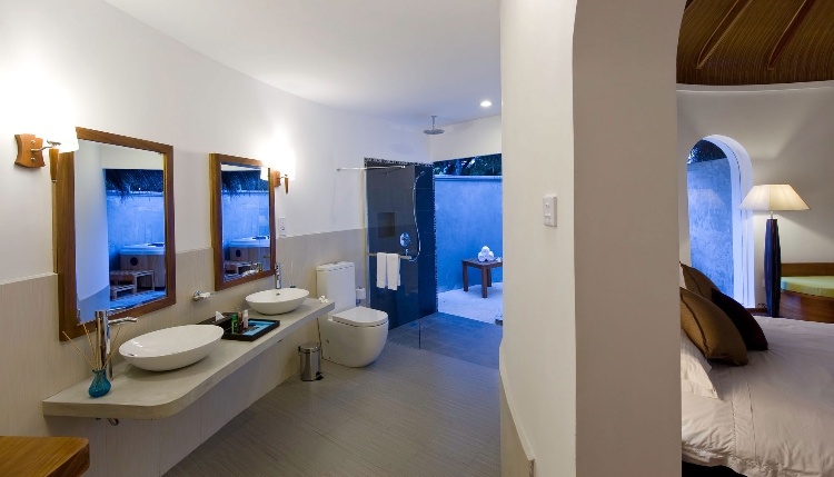 Kuramathi Resort