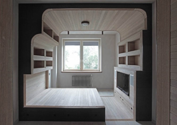 Oak Tube Apartment