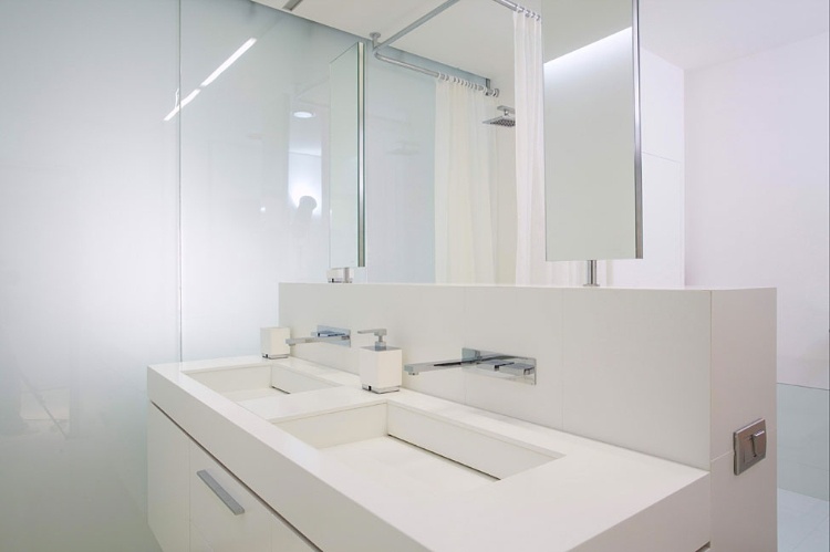 White Cube Apartment Interior Design