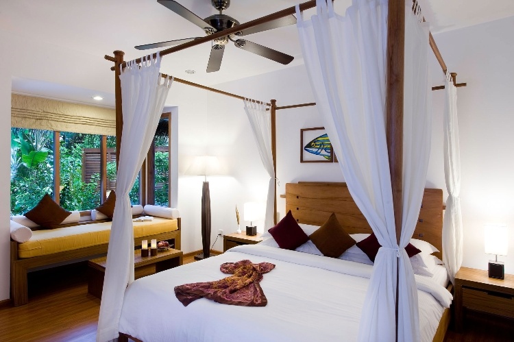 Kuramathi Resort