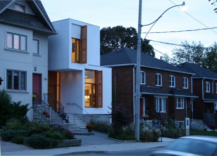 Offset House