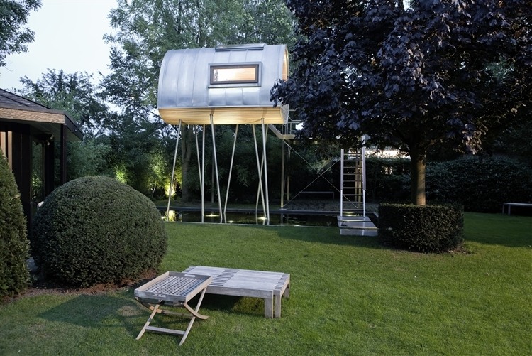 King of the Frogs prefab housing