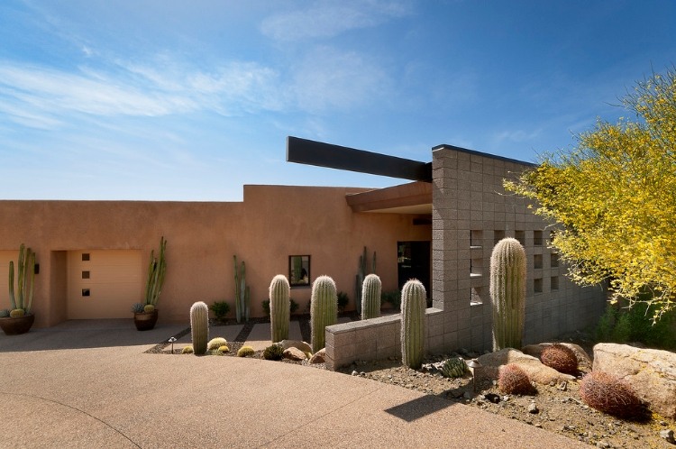Pass Residence