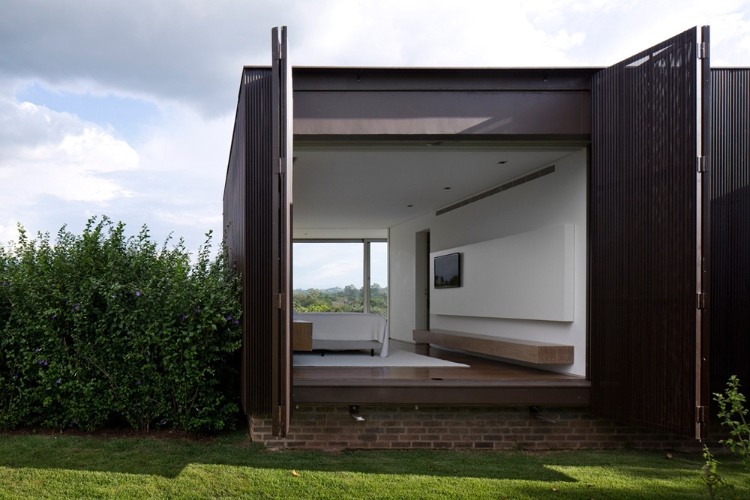 Casa HS by Studio Arthur Casas HS House by Studio Arthur Casas - 3