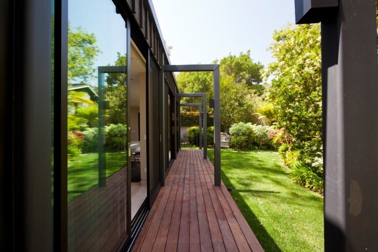 Santa Monica House by Jendretzki