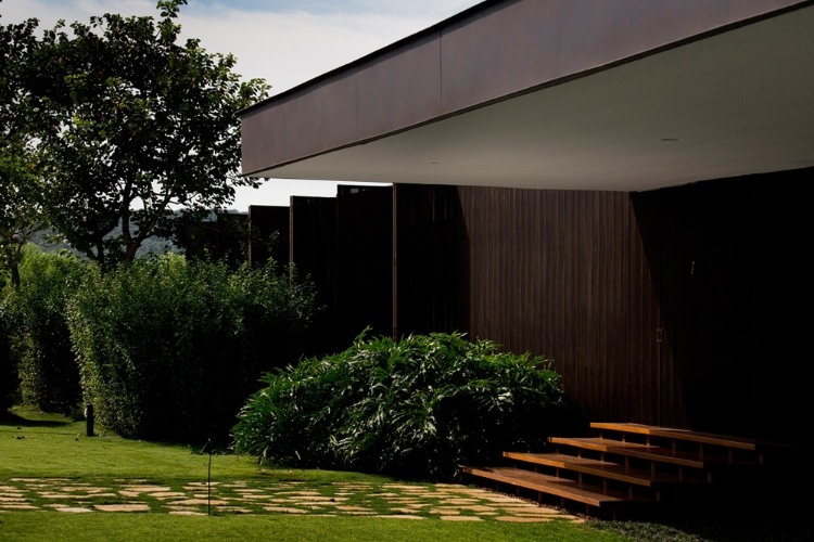 Casa HS by Studio Arthur Casas HS House by Studio Arthur Casas - 4