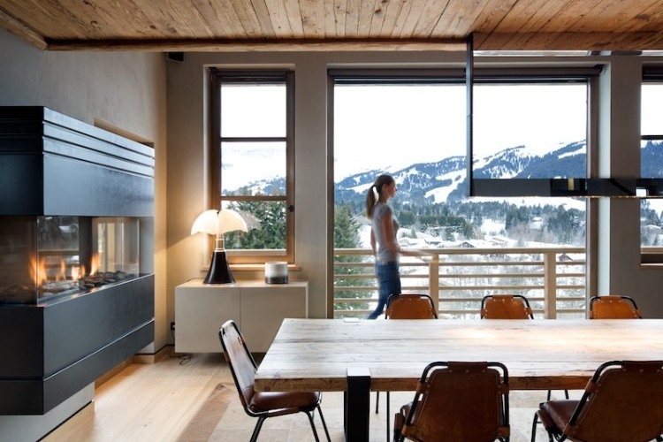 Chalet Cyanella