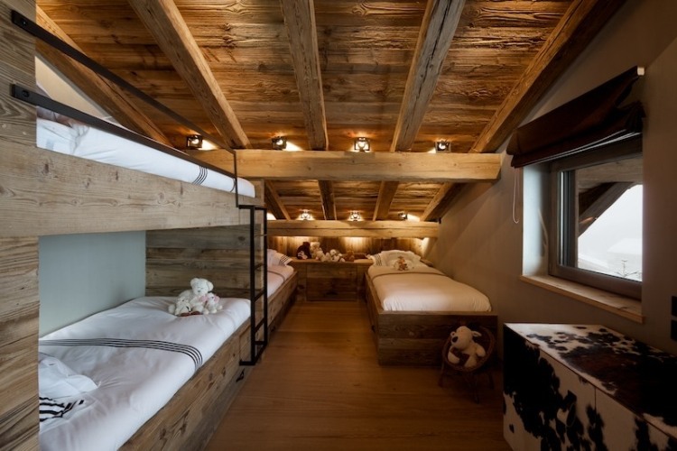 Chalet Cyanella