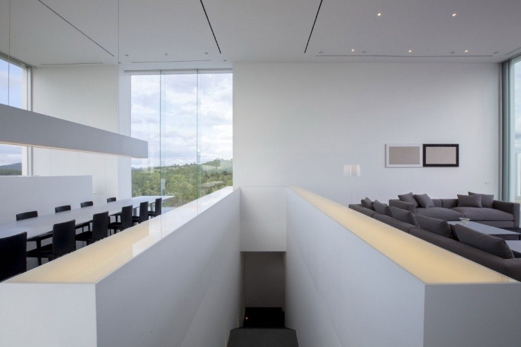 Contemporary Home by Shinichi Ogawa & Associates