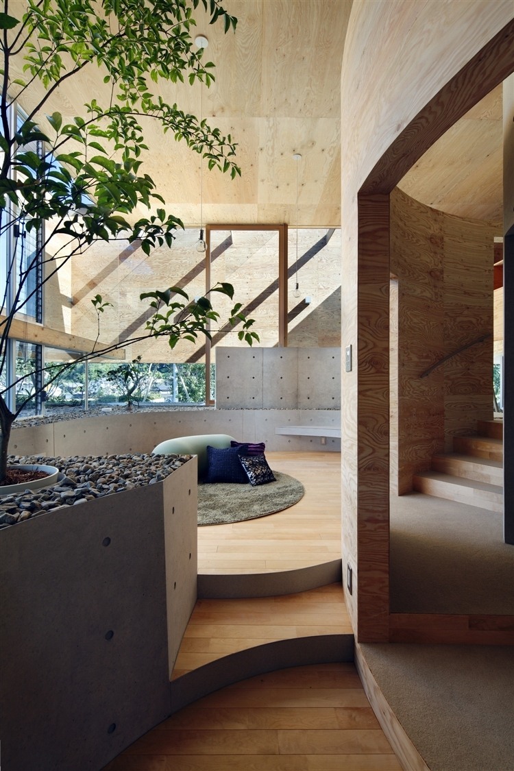 The Pit House by UID Architects & Associates