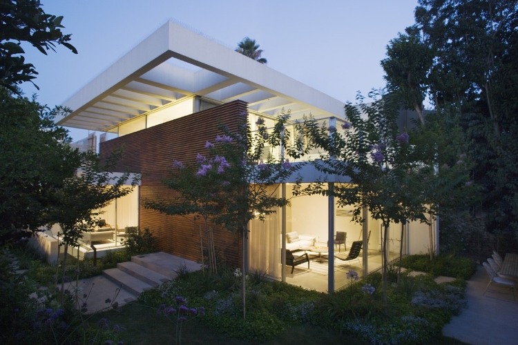 Contemporary Residence in Israel