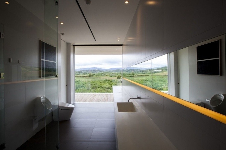 Contemporary Home by Shinichi Ogawa & Associates