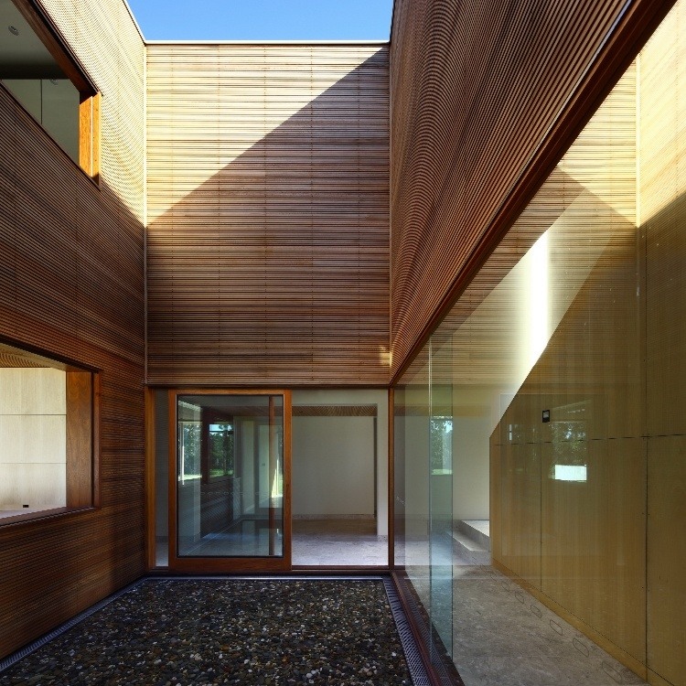 Tenbeerwah Residence by Richard Kirk Architect