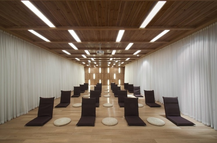 One Taste Holistic Health Club Interior Design
