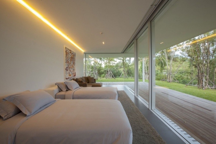 Contemporary Home by Shinichi Ogawa & Associates
