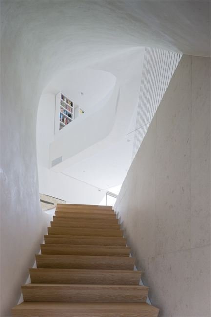 Weinberg House by UNStudio