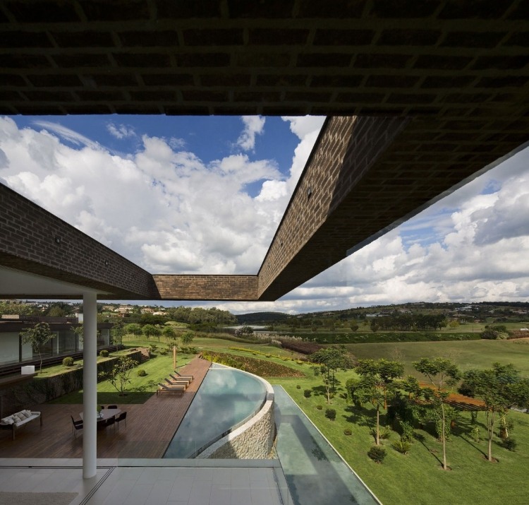 Casa HS by Studio Arthur Casas HS House by Studio Arthur Casas - 13