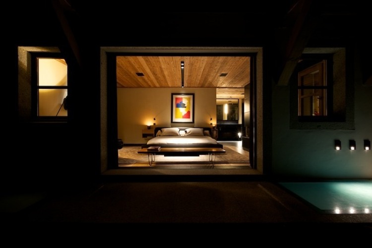 Chalet Cyanella