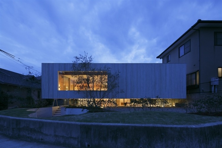 The Pit House by UID Architects & Associates