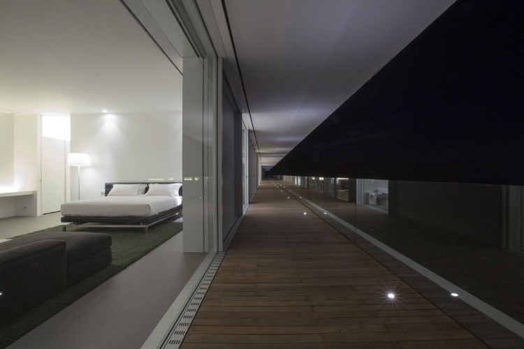 Contemporary Home by Shinichi Ogawa & Associates