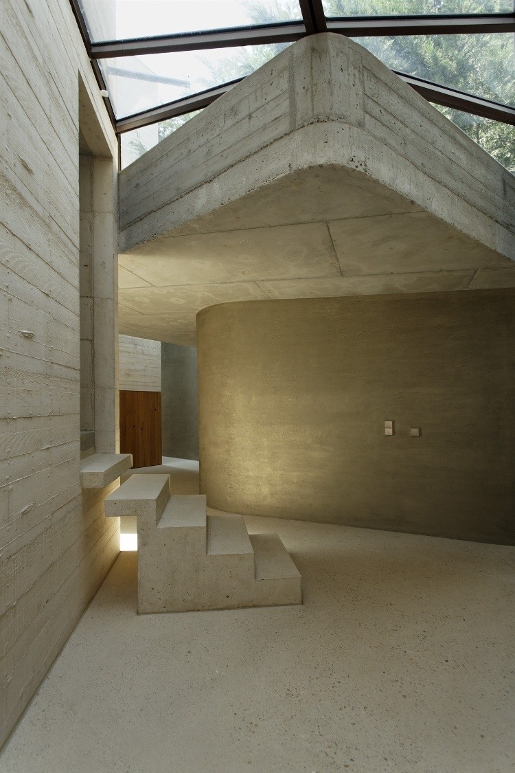 Maison L