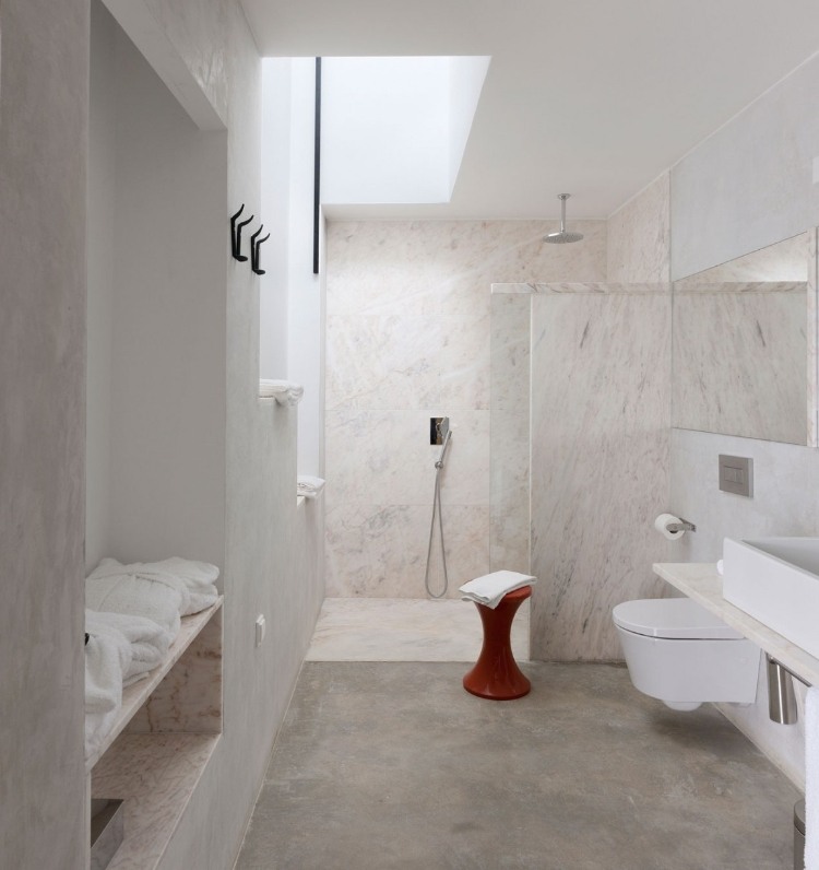 Villa Extramuros by Vora Arquitectura