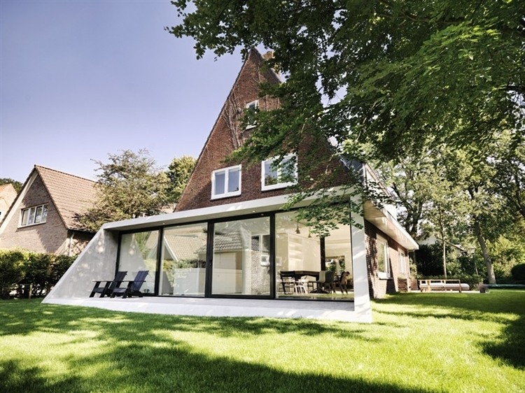 SH House