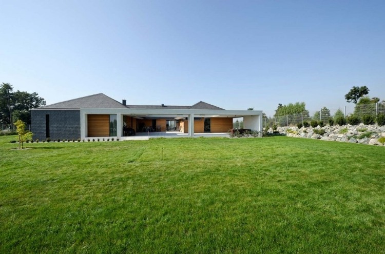 Atrium House Design