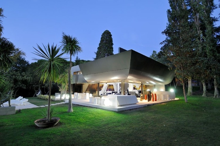 B&N House by A-cero