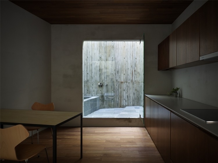 House in Hiro