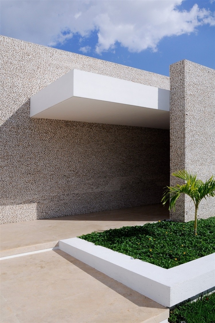 Rajuela House