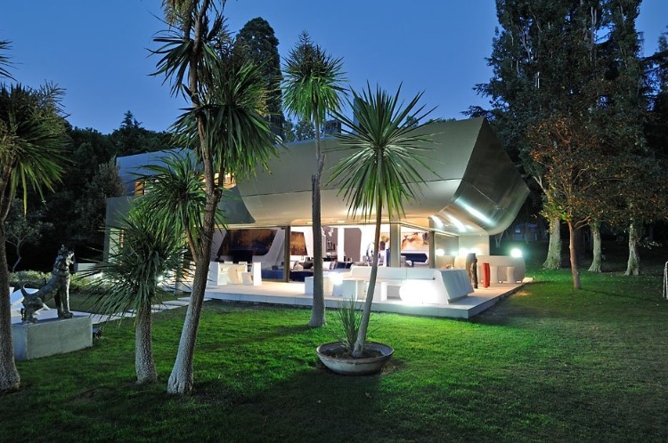 B&N House by A-cero