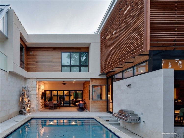 Caruth Boulevard Residence