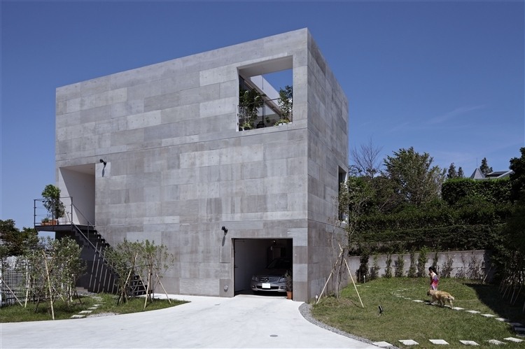 PLANTER SINGLE FAMILY HOUSE