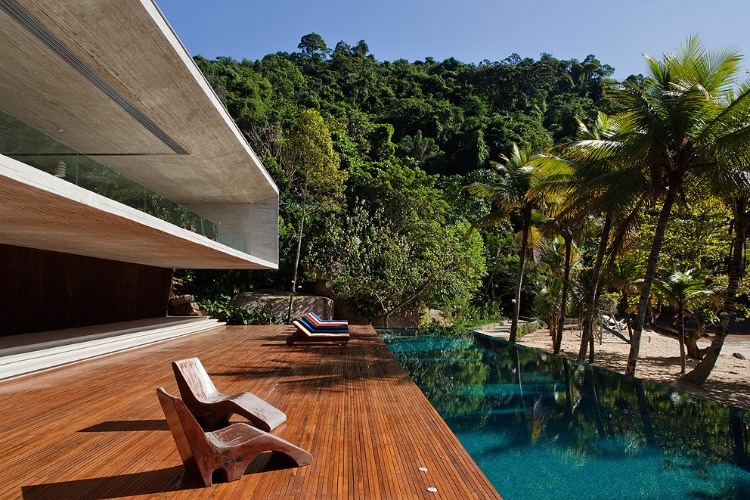 Paraty House by Studio MK27