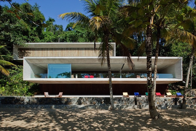 Paraty House by Studio MK27