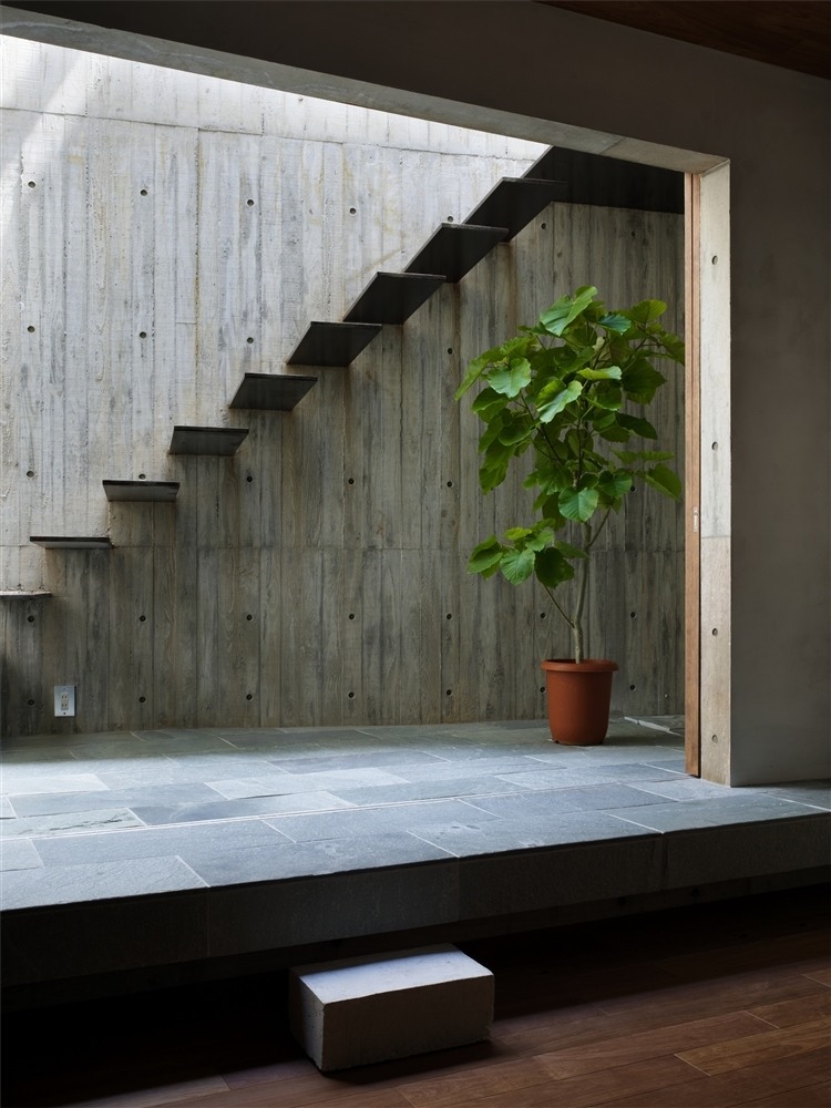 House in Hiro