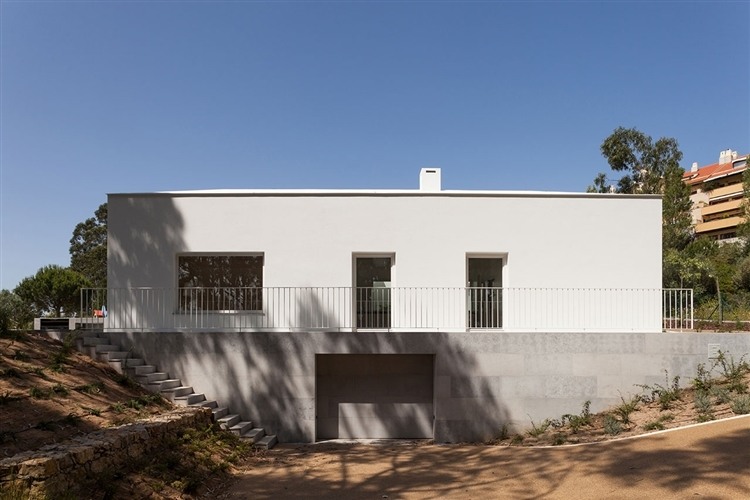 House in Belas