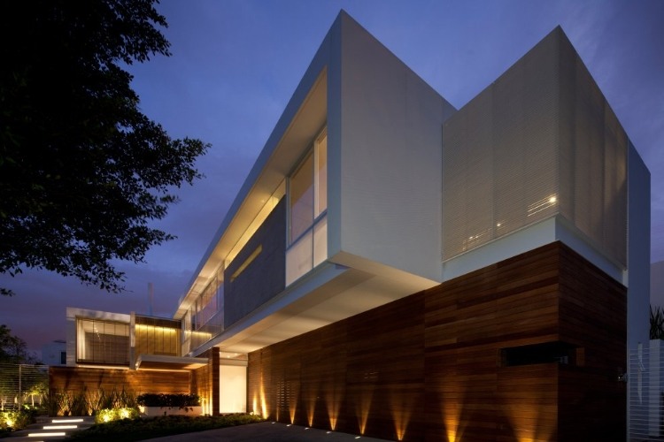 Casa FF by Hernandez Silva Arquitectos