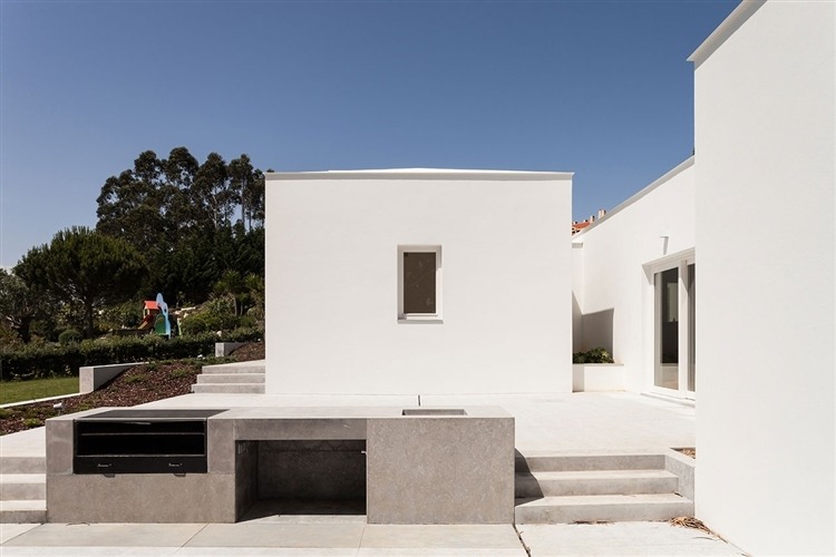 House in Belas