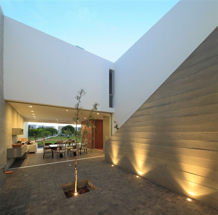 La Isla House design