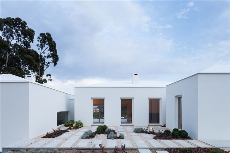 House in Belas
