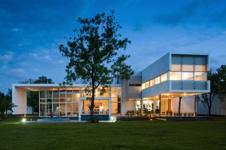 Uro House