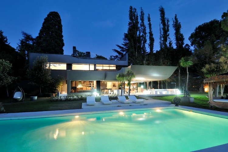 B&N House by A-cero