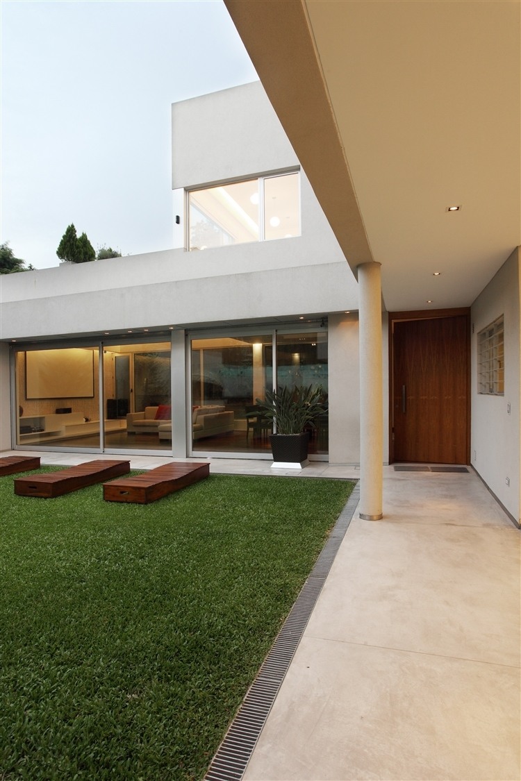 Devoto House Devoto House by Andrés Remy Arquitectos - 9