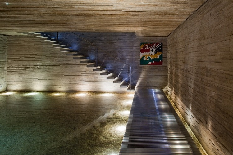 Paraty House by Studio MK27