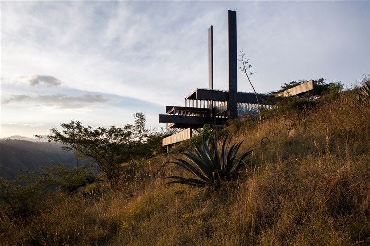 Algarrobos House design