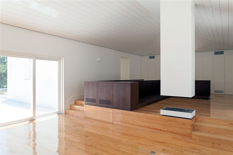 House in Belas
