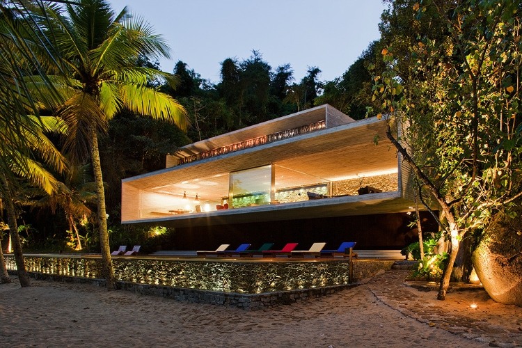 Paraty House by Studio MK27
